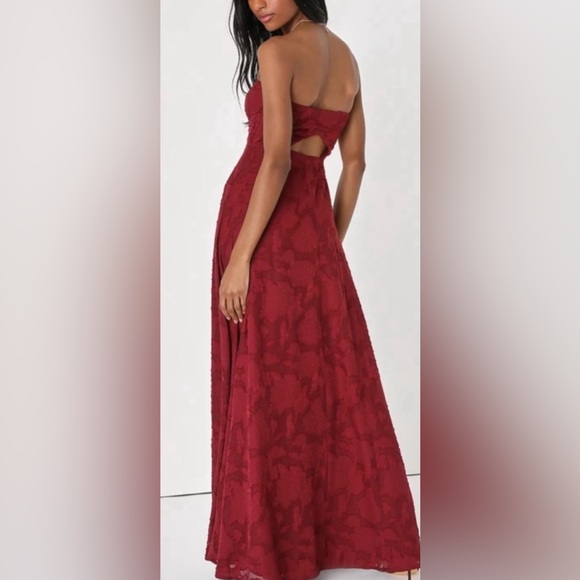 Lulu's Burgundy Strapless Maxi Dress *NEVER WORN* - Picture 2 of 8